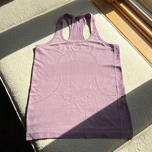 Lululemon swiftly tank size 8 in light pink